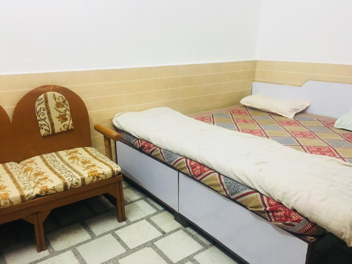 Hotel Heritage Sanyam Nāhan Eksteriør billede