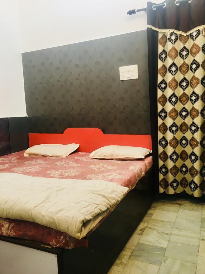 Hotel Heritage Sanyam Nāhan Eksteriør billede