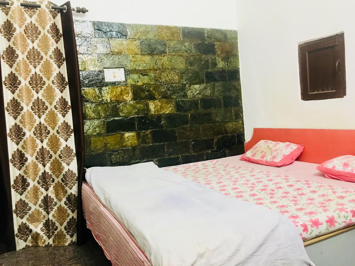 Hotel Heritage Sanyam Nāhan Eksteriør billede